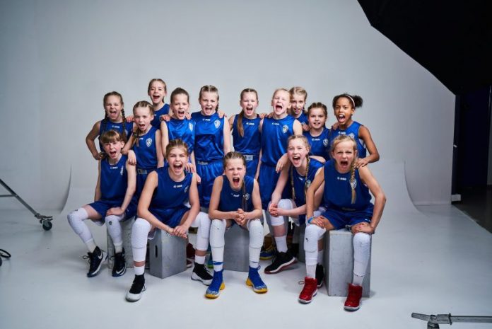 Raise the Bar which tells the inspiration story of a team of 8–13-year-old girls, who wanted to change the paradigm in women’s basketball in Iceland, will be one of the films to premiere at next month's festival.