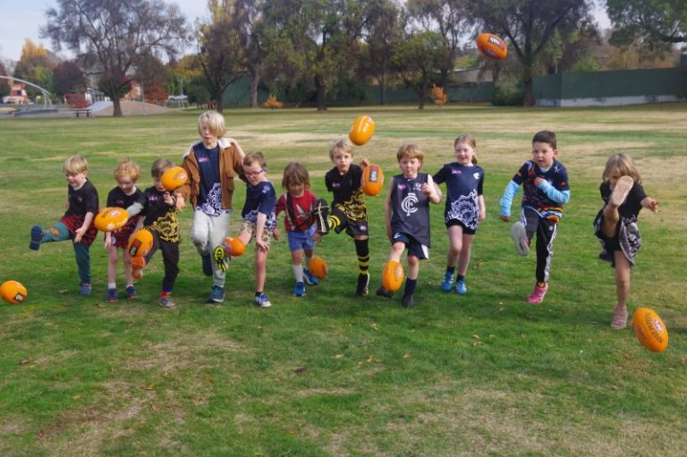 Footy fever at Auskick