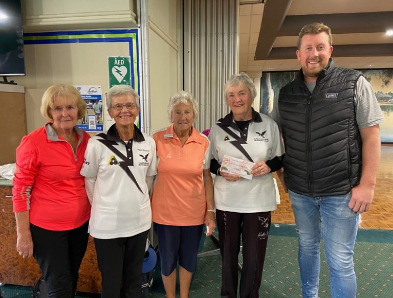 Castlemaine bowlers toast successful season