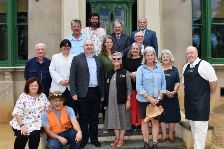 Hungarian dignitaries visit Buda