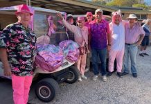 Golfers tickled pink to raise $900