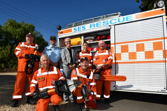 L-R: (back) Craig, Adam, Bendigo West MP Maree Edwards, Kelly and Bob, (front) Hugh and Daniel.
