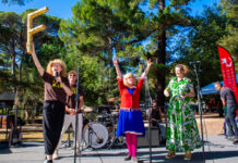 And that’s a wrap! Thousands of visitors joined the festivities at the Garden Party Finale. (L-R): Festival Directors Linda Sproul and Martin Paten, with Fringe Chair Jacqueline Brodie-Hanns and Fringe Director Azzy Jay. Photo: Brendan McCarthy.