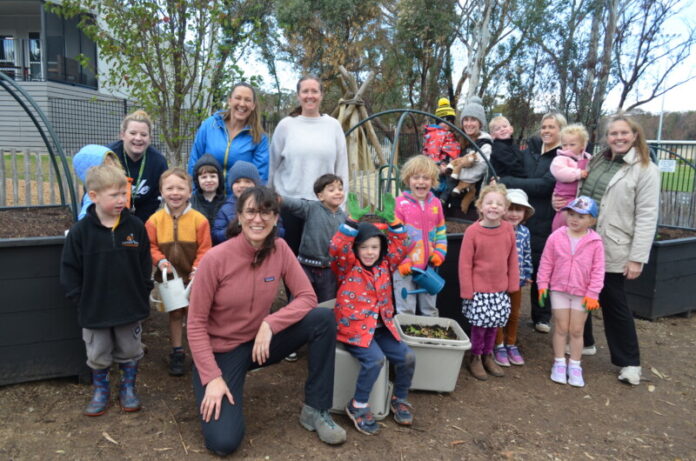 cHarcPreSchool290526-1 Harcourt Pre-School students, staff and parents enjoyed a planting session earlier this month.