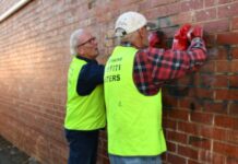 Tagging incidents on the rise The Graffiti Busters recently attended the Castlemaine Mail building to remove vandalism from the side of the building.